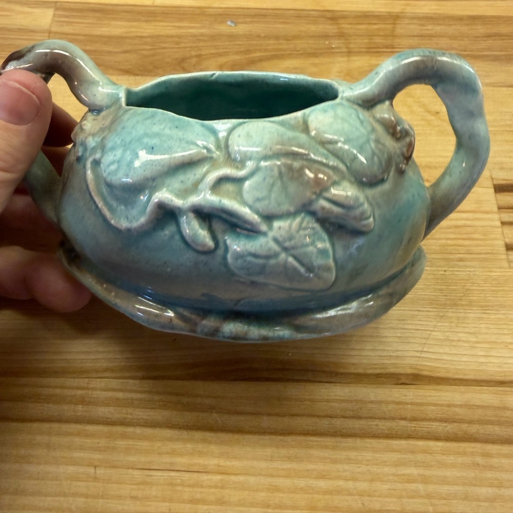Artisan Ceramic bowl with Leaf Design